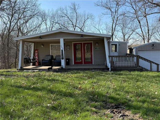 $175,000 | 798 Lake Viking Terrace, Altamont, MO 64620
