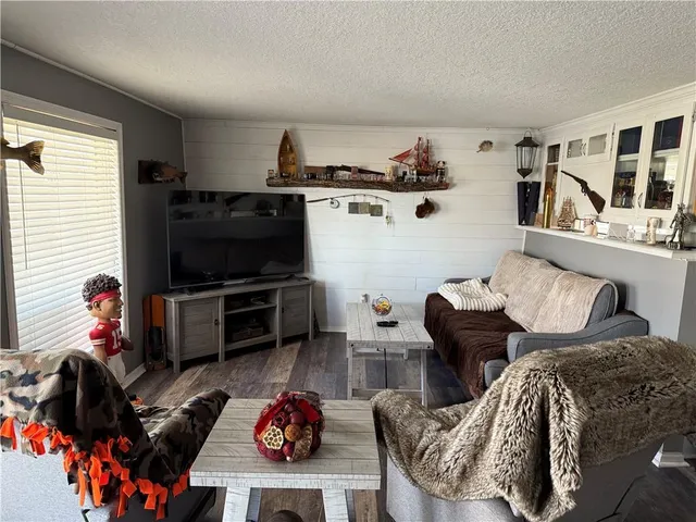 $175,000 | 798 Lake Viking Terrace, Altamont, MO 64620