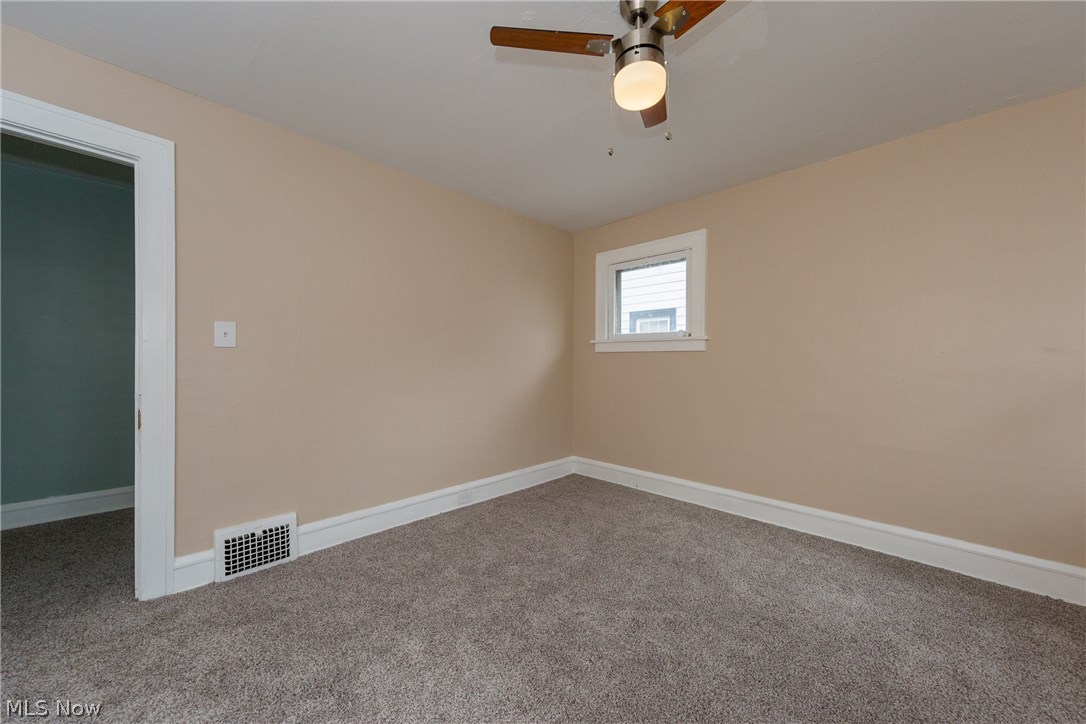 13379 Cedar Road Cleveland Heights, OH 44118 - Photo 15 of 27