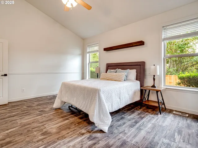 $675,000 | 20800 Yosemite Street Northeast, Aurora, OR 97002