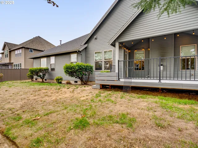 $675,000 | 20800 Yosemite Street Northeast, Aurora, OR 97002