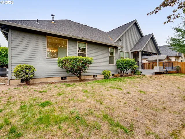$675,000 | 20800 Yosemite Street Northeast, Aurora, OR 97002