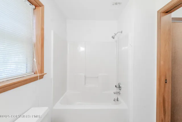 $285,000 | 143 Foothill Boulevard, Effort, PA 18330