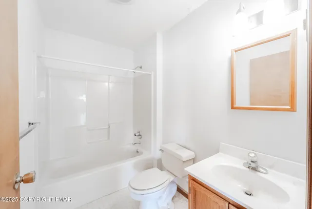 $285,000 | 143 Foothill Boulevard, Effort, PA 18330