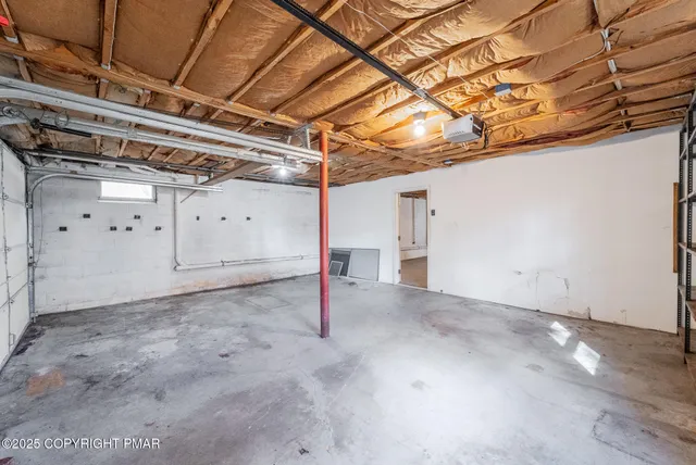 $285,000 | 143 Foothill Boulevard, Effort, PA 18330