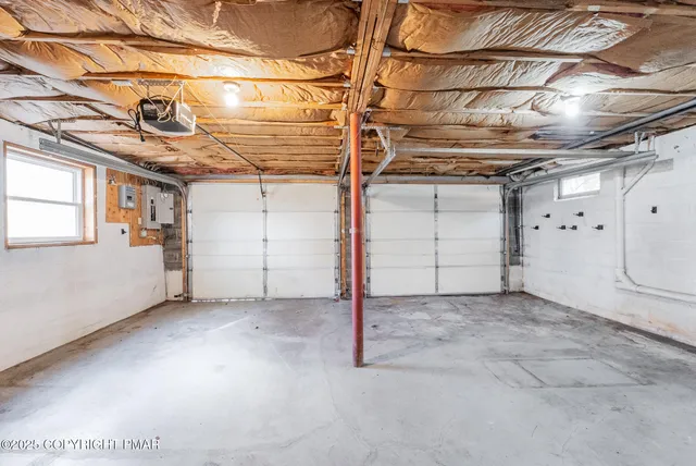 $285,000 | 143 Foothill Boulevard, Effort, PA 18330