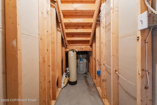 $285,000 | 143 Foothill Boulevard, Effort, PA 18330