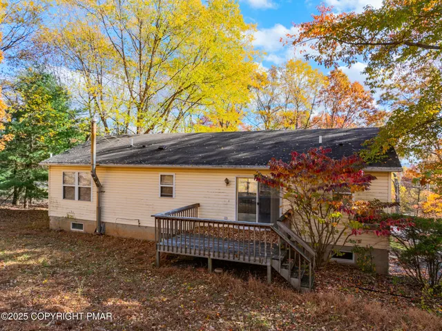 $285,000 | 143 Foothill Boulevard, Effort, PA 18330