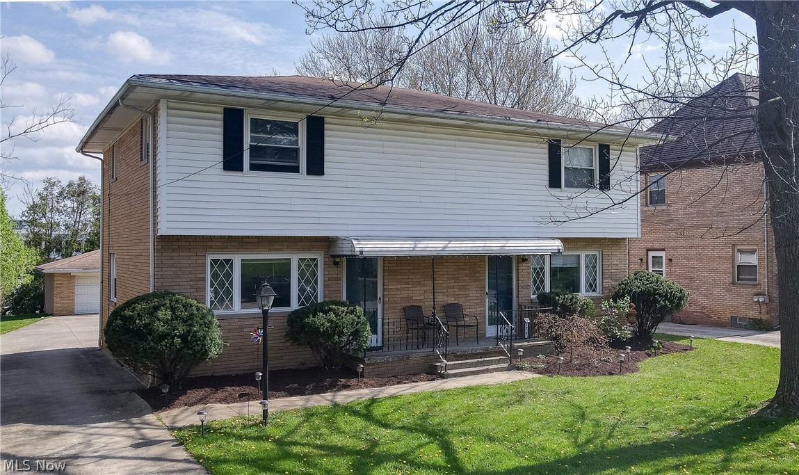 121-123 Kenridge Road Akron, OH 44333 - Photo 1 of 35