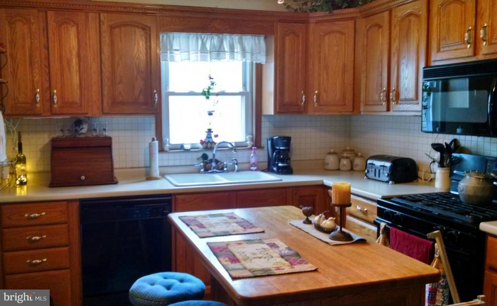 210 German Hill Road Baltimore, MD 21222 - Photo 3 of 23 Kitchen