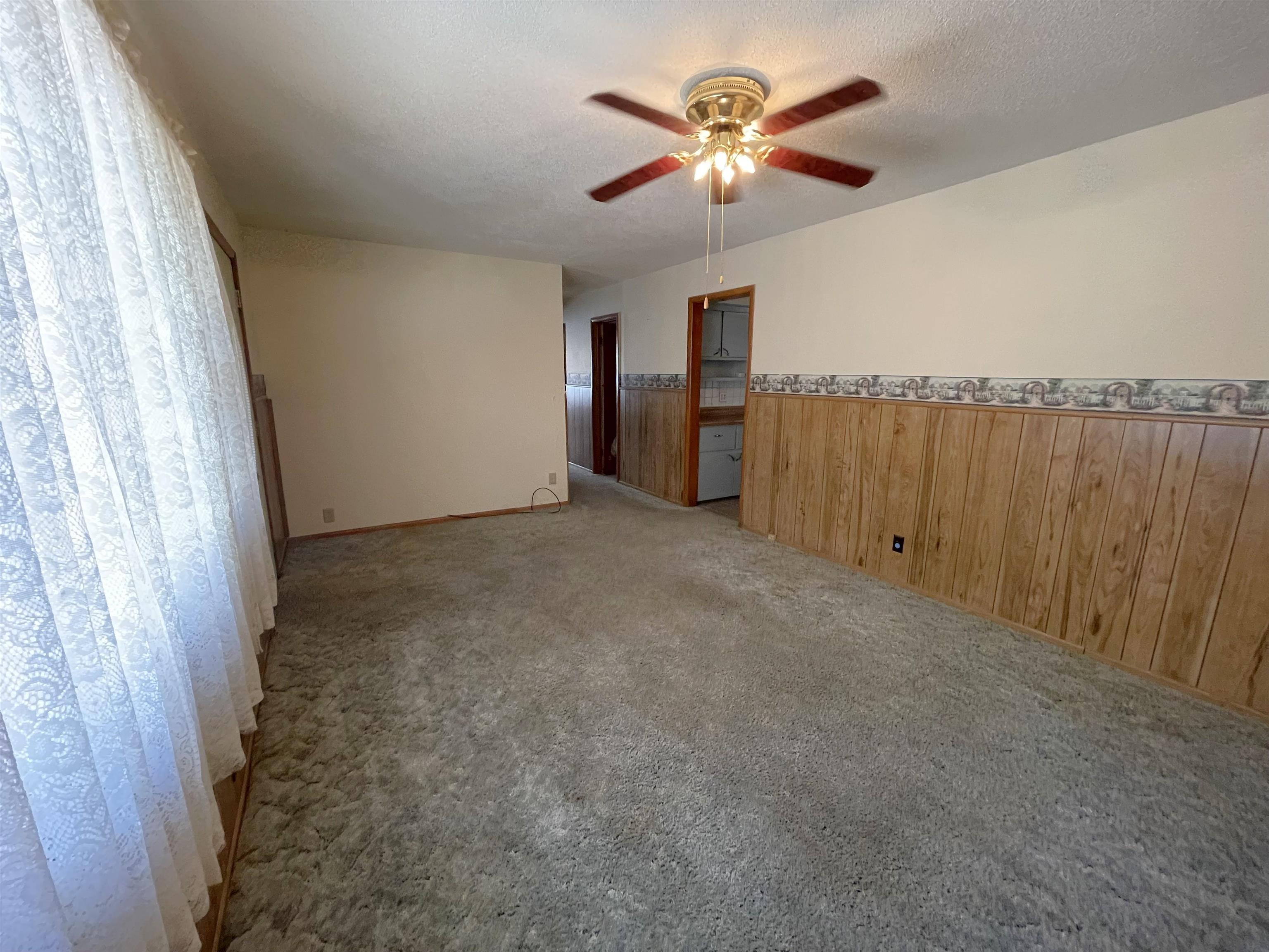 429 North 9th Street Towanda, KS 67144 - Photo 8 of 35