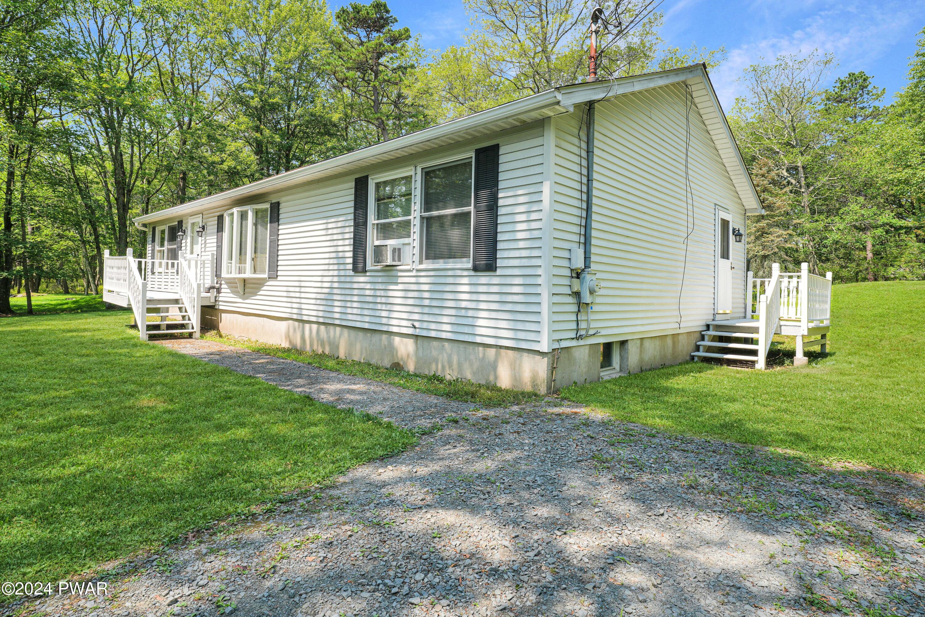 139 Caribou Road Dingmans Ferry, PA 18328 - Photo 23 of 24