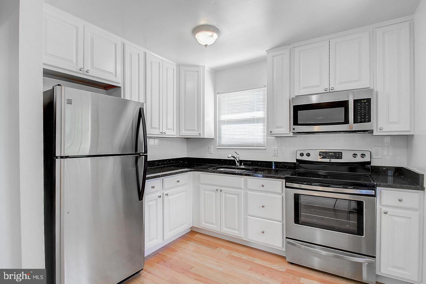 3207 Janice Avenue Baltimore, MD 21227 - Photo 2 of 34
