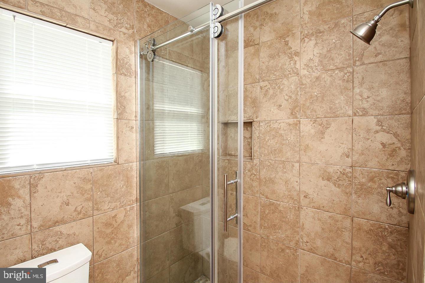 3207 Janice Avenue Baltimore, MD 21227 - Photo 15 of 34