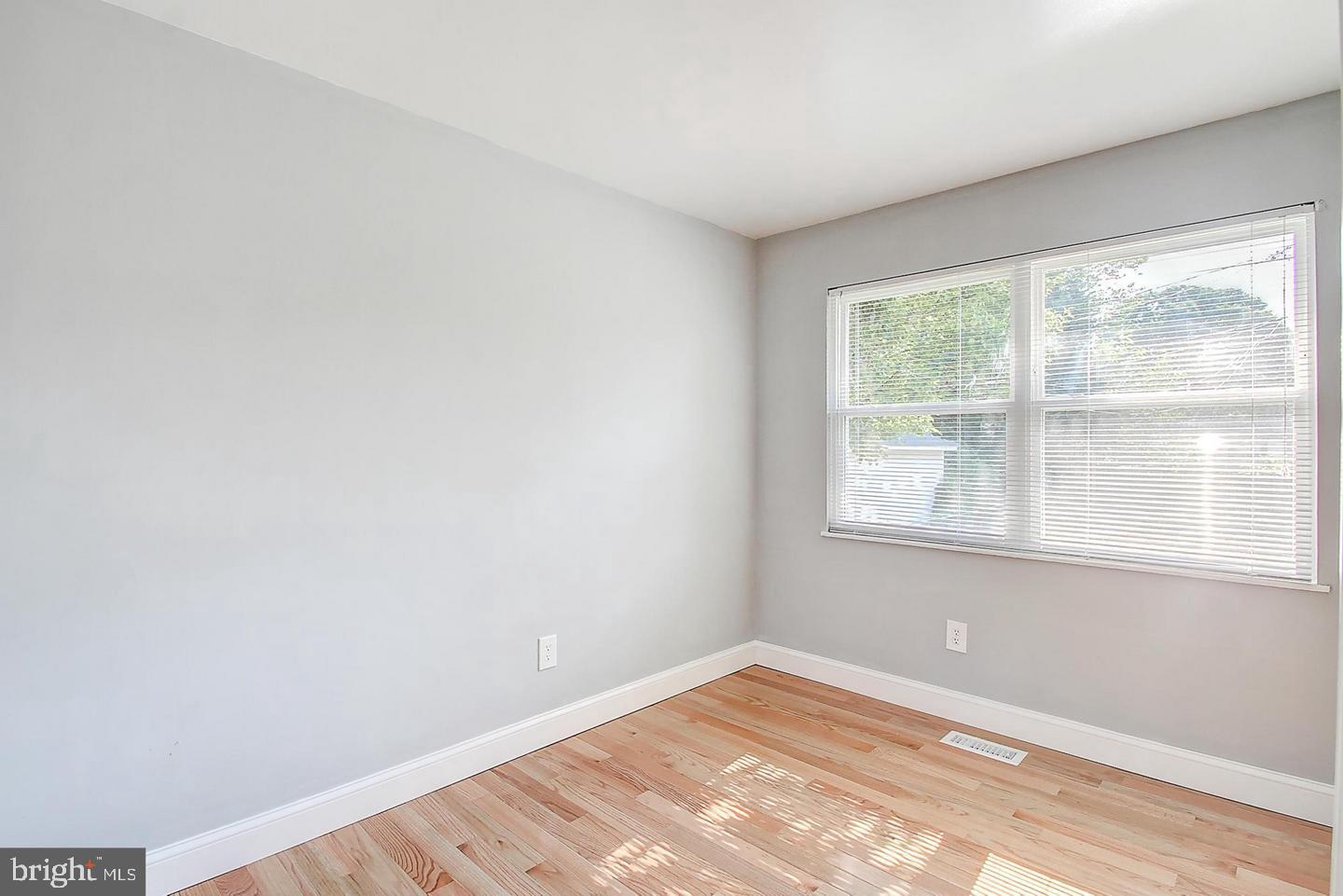 3207 Janice Avenue Baltimore, MD 21227 - Photo 18 of 34