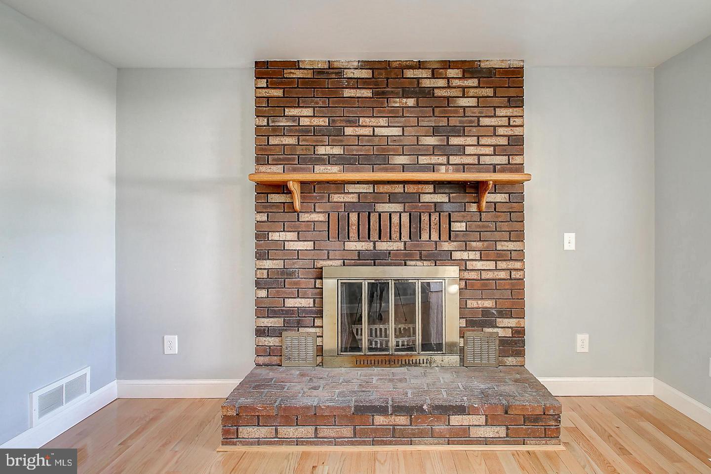 3207 Janice Avenue Baltimore, MD 21227 - Photo 6 of 34