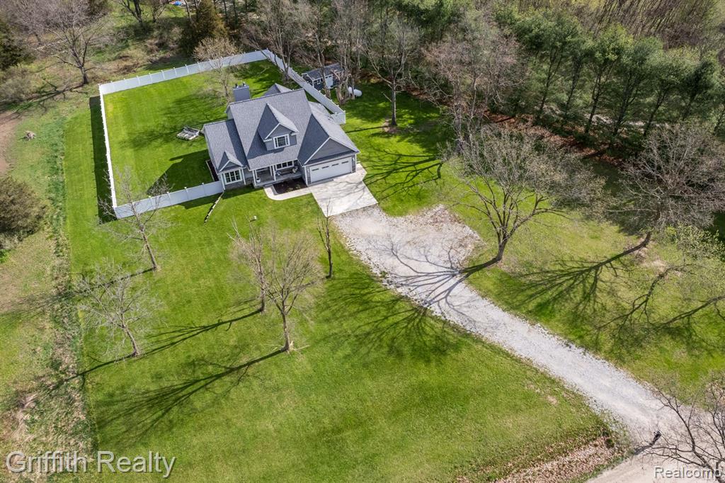 9655 Spicer Road Brighton, MI 48116 - Photo 11 of 50