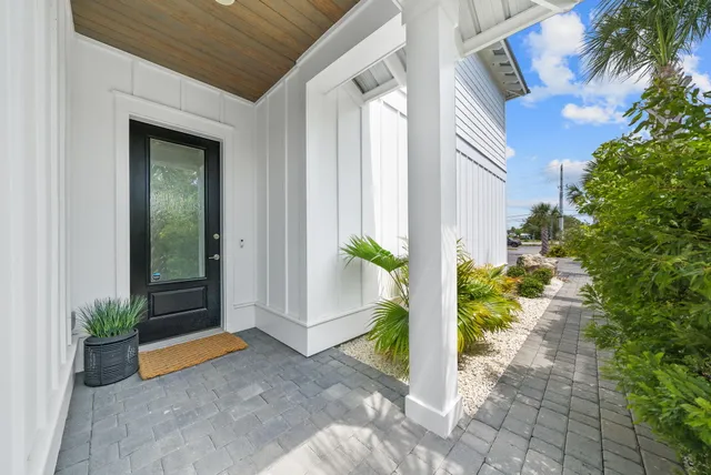 $1,925,000 | 8597 North Lagoon Drive, Panama City Beach, FL 32408