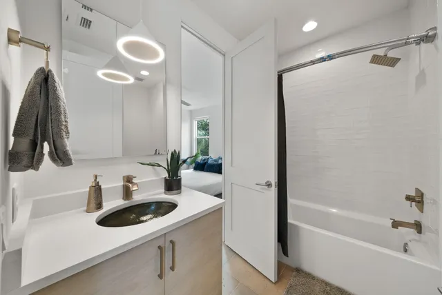 $1,925,000 | 8597 North Lagoon Drive, Panama City Beach, FL 32408