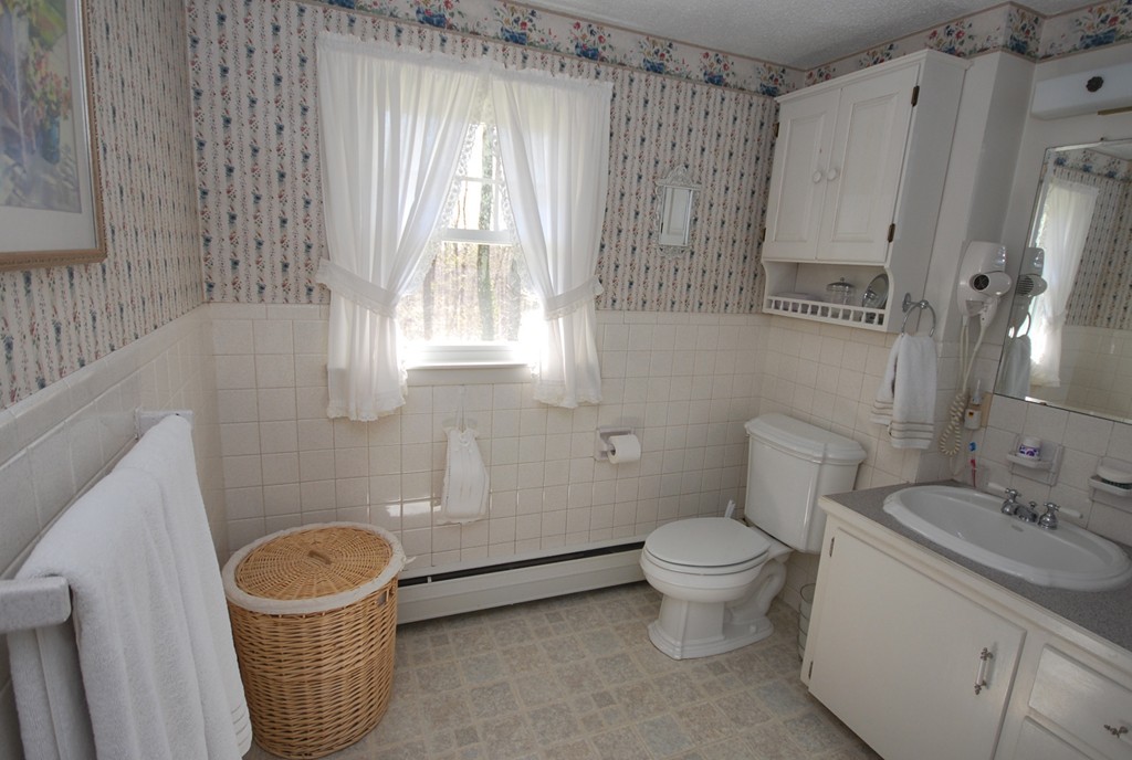 12 Indian Hill Road Paxton, MA 01612 - Photo 16 of 21 Gallery Image 16