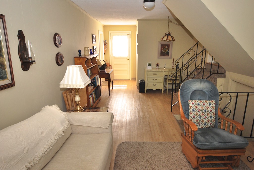 12 Indian Hill Road Paxton, MA 01612 - Photo 17 of 21 Gallery Image 17