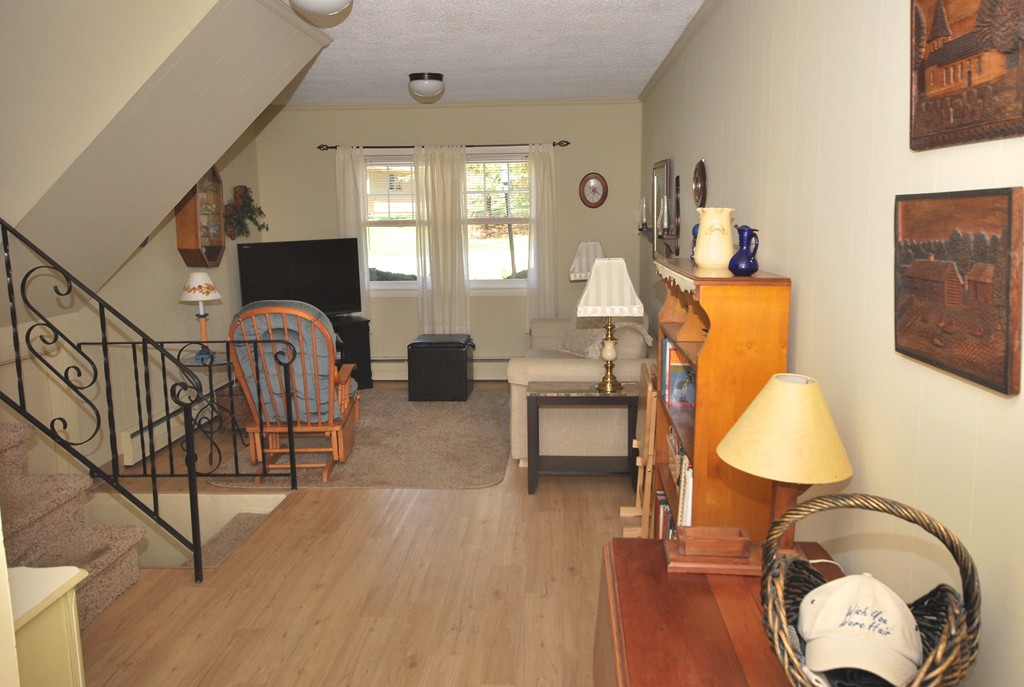12 Indian Hill Road Paxton, MA 01612 - Photo 18 of 21 Gallery Image 18