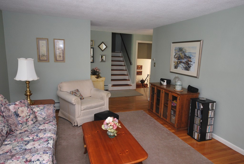 12 Indian Hill Road Paxton, MA 01612 - Photo 3 of 21 Gallery Image 3
