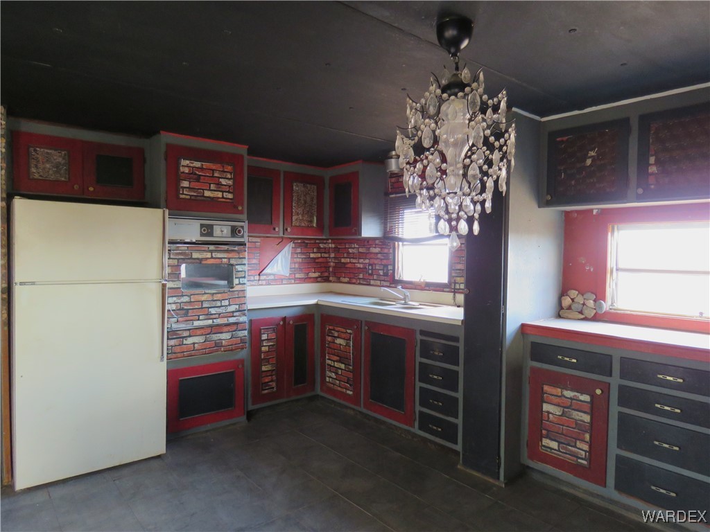 3389 Bouse Road Golden Valley, AZ 86413 - Photo 13 of 35 Kitchen