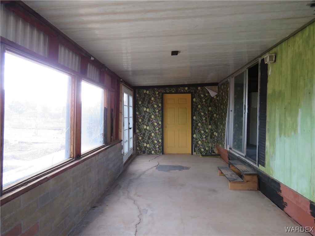 3389 Bouse Road Golden Valley, AZ 86413 - Photo 6 of 35 Patio