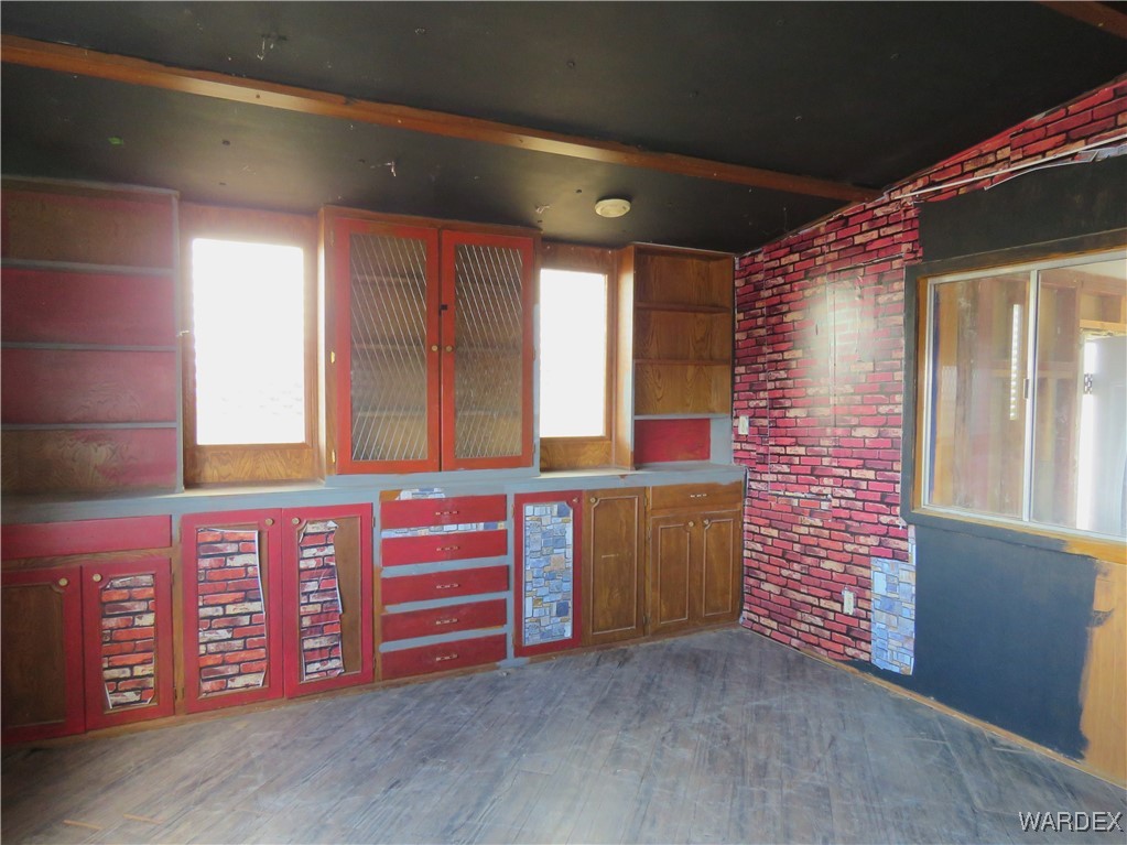 3389 Bouse Road Golden Valley, AZ 86413 - Photo 10 of 35 Living Room