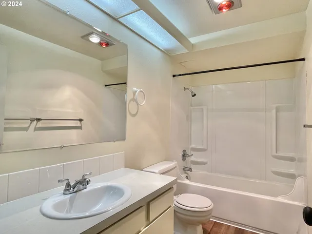 $409,900 | 13010 Northeast Pinebrook Street, Vancouver, WA 98684