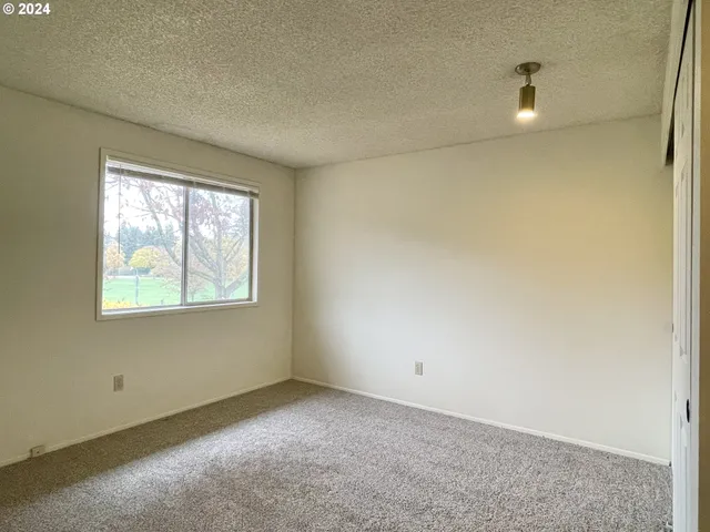 $409,900 | 13010 Northeast Pinebrook Street, Vancouver, WA 98684