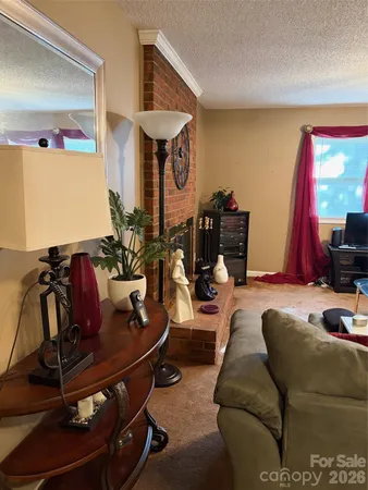 $185,000 | 605 8th Avenue Southwest, Unit D5, Conover, NC 28613