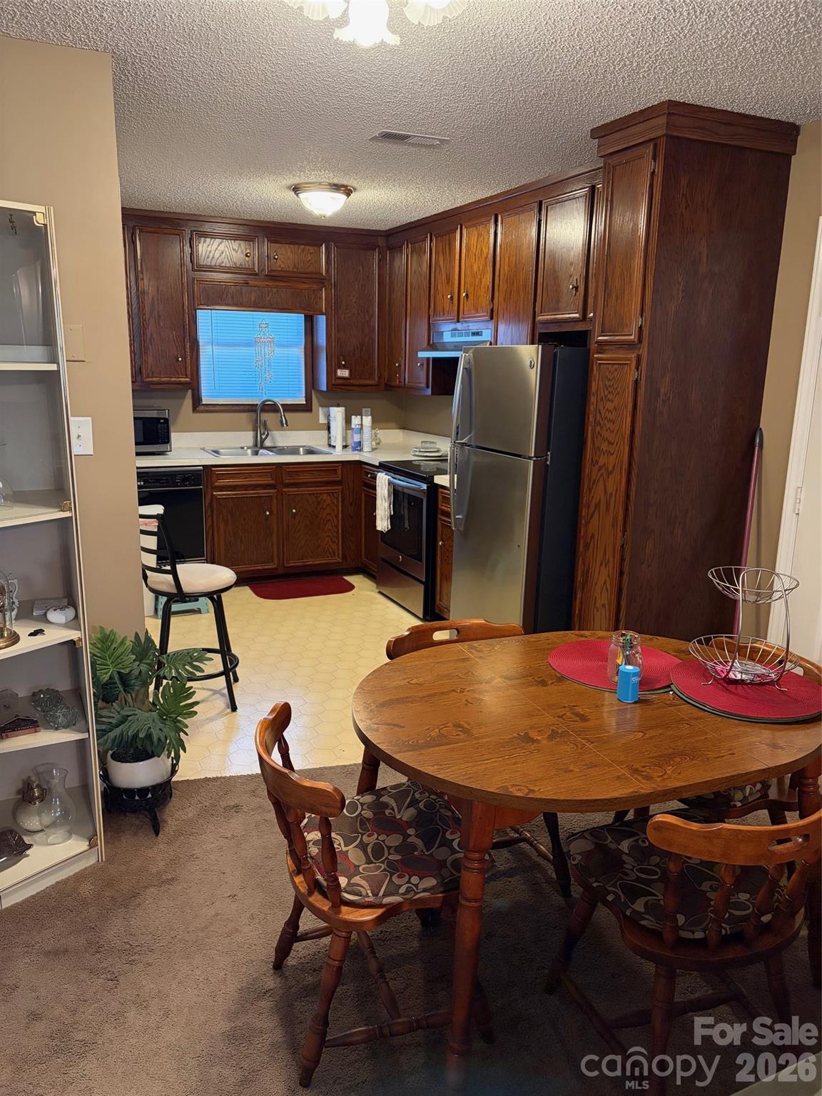 605 8th Avenue Southwest, Unit D5 Conover, NC 28613 - Photo 8 of 19