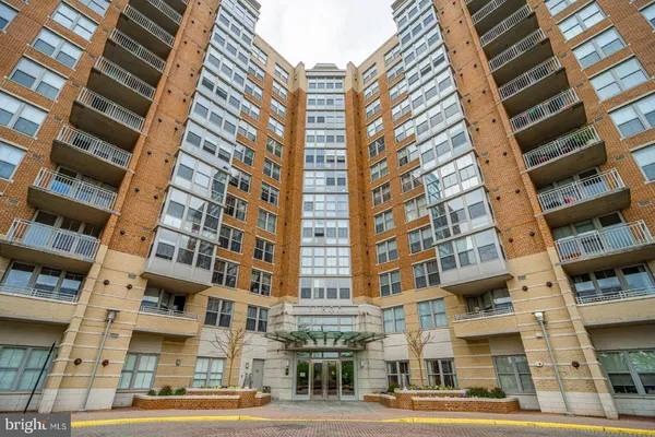 $2,200 | 11800 Sunset Hills Road, Unit 716, Reston, VA 20190