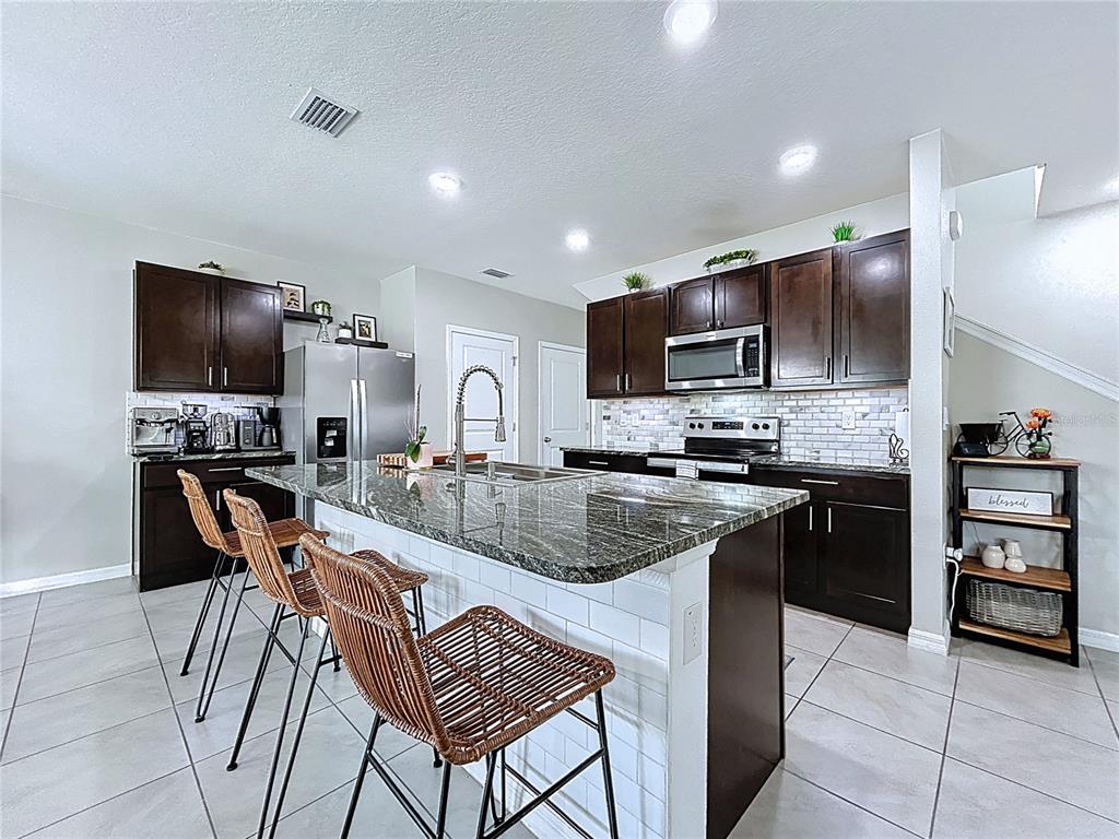 16029 Tuscany Hillside Road Odessa, FL 33556 - Photo 5 of 25