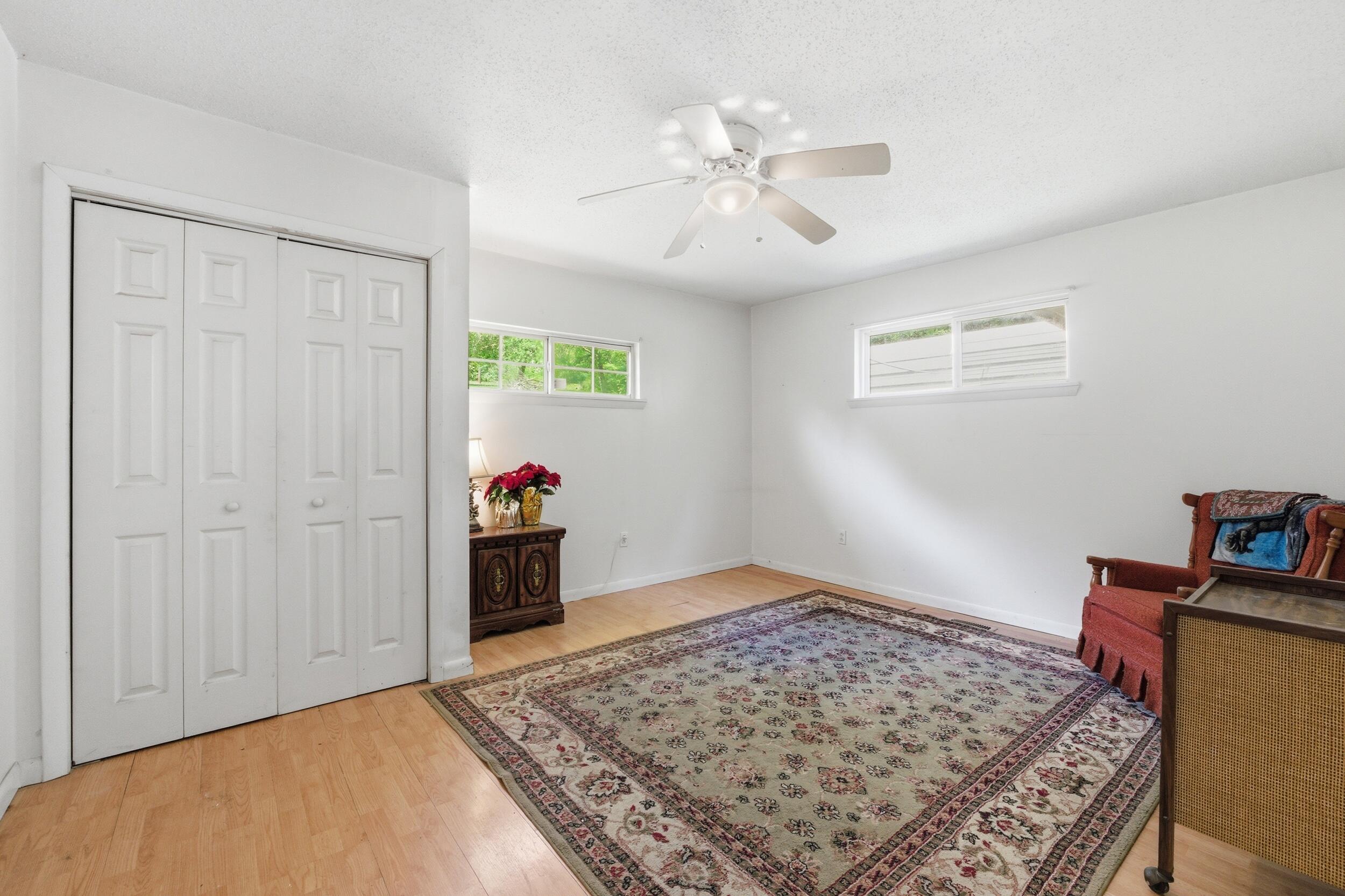 1000 Hill Crest Road Hixson, TN 37343 - Photo 8 of 31 First Bedroom