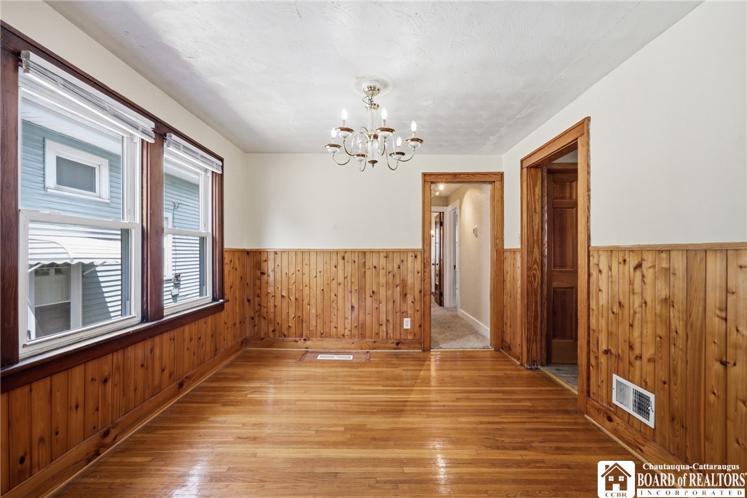 218 Sanders Road Buffalo, NY 14216 - Photo 8 of 35