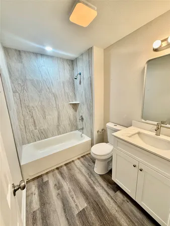 $1,080 | 324 West Main Street, Ames, TX 77575