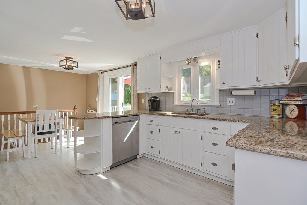 7 Larchwood Road Paxton, MA 01612 - Photo 12 of 27 Gallery Image 12