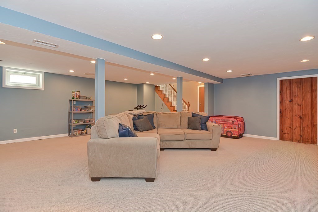 7 Larchwood Road Paxton, MA 01612 - Photo 22 of 27 Gallery Image 22