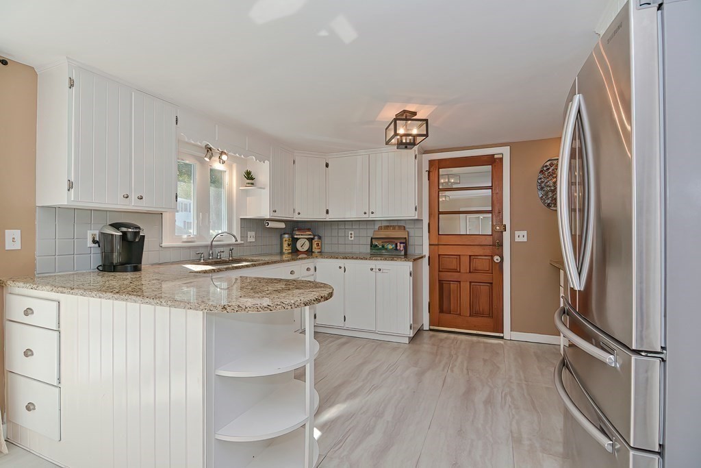 7 Larchwood Road Paxton, MA 01612 - Photo 10 of 27 Gallery Image 10