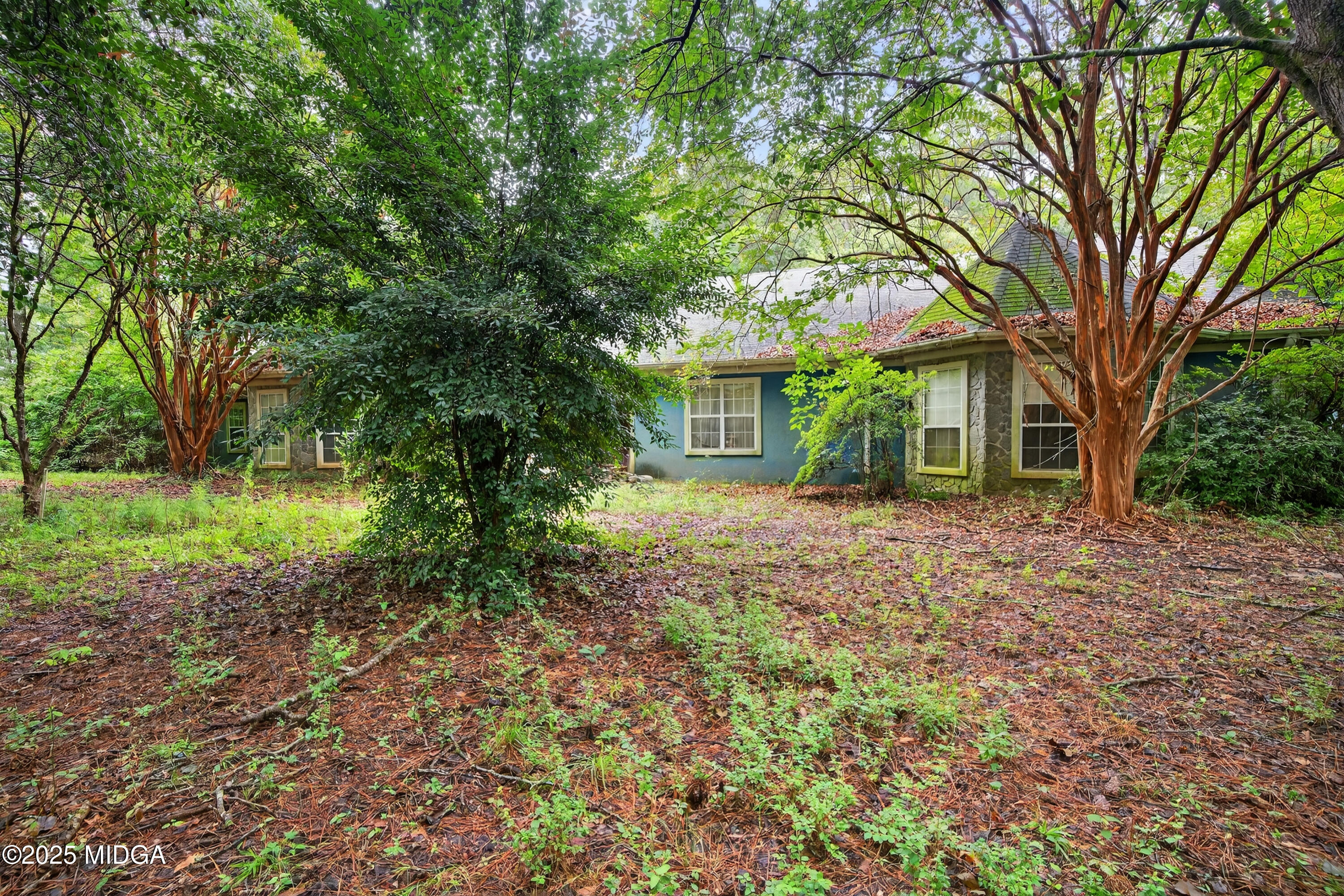 615 Lite-N-Tie Road Gray, GA 31032 - Photo 7 of 19 a view of a house with a yard