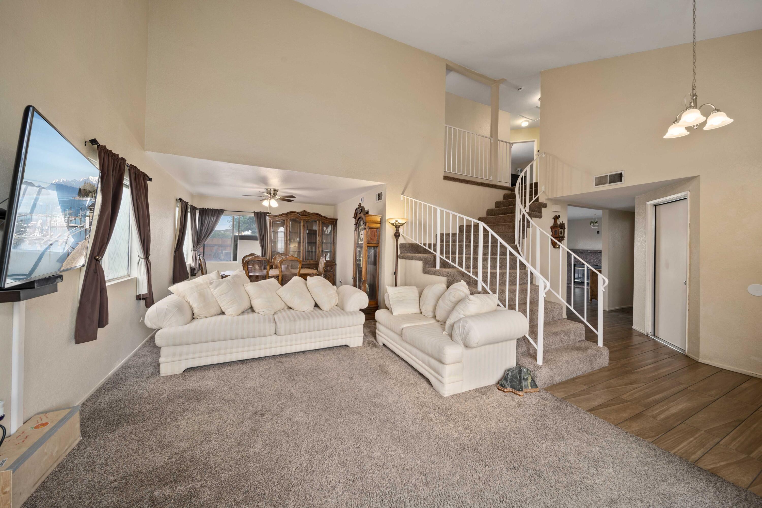 43816 Fallon Drive Lancaster, CA 93535 - Photo 4 of 30 Living Room Entrance