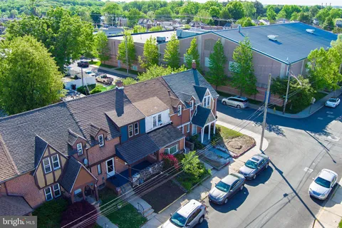 $299,000 | 19 West 37th Street, Wilmington, DE 19802