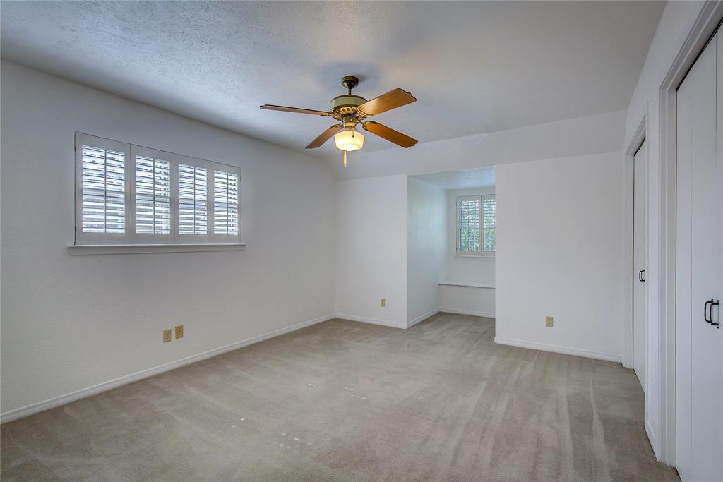 18 Mullaney Road Greenville, TX 75402 - Photo 25 of 37 a view of an empty room with a window