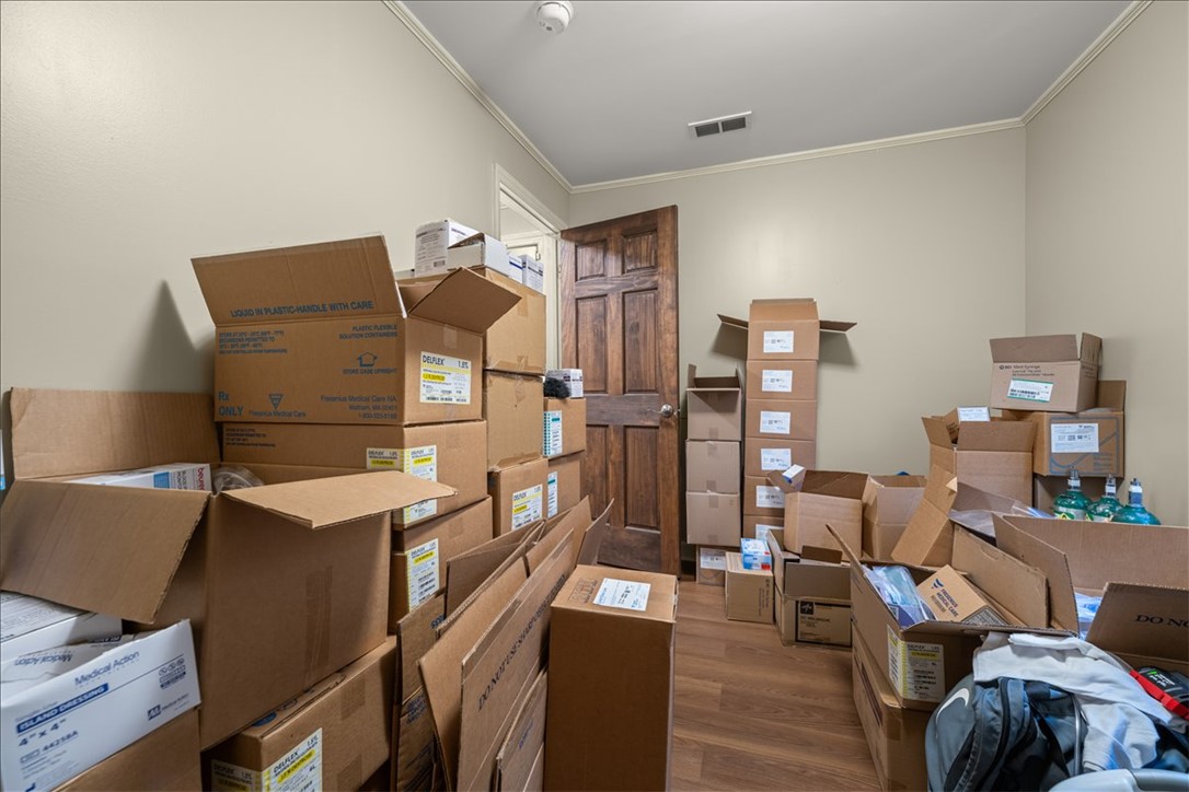 412 Sanders Street Anderson, SC 29624 - Photo 19 of 30 Secure storage space for all your inventory needs with durable flooring and solid interior door.