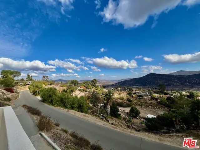 $2,950,000 | 3051 Don Rolando, Escondido, CA 92025