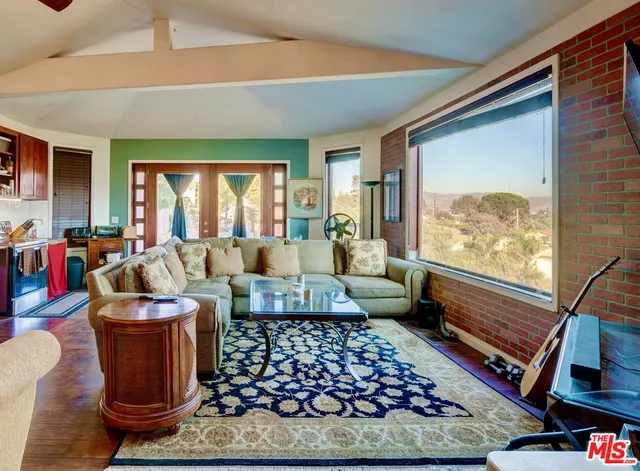 $2,950,000 | 3051 Don Rolando, Escondido, CA 92025