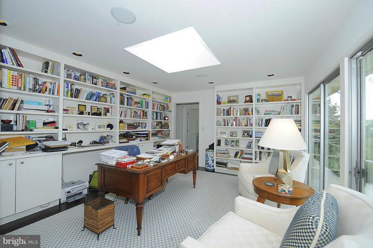 175 Chain Bridge Road McLean, VA 22101 - Photo 14 of 30 Interior (General)